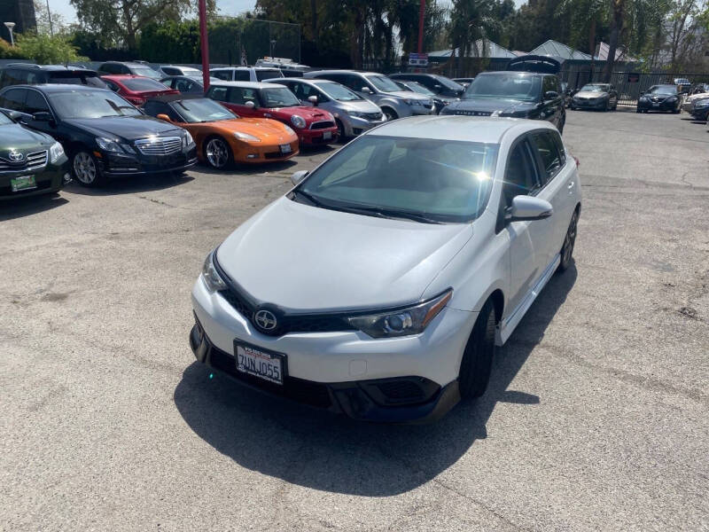 2016 Scion iM