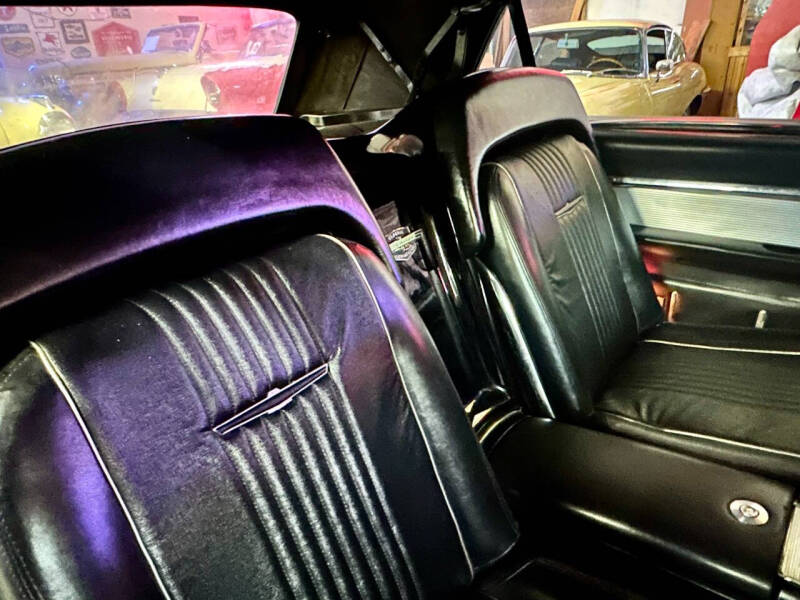 1963 Ford Thunderbird