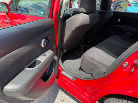2012 Nissan Versa 1.8 SL