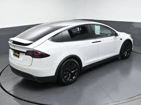 2023 Tesla Model X Standard Range