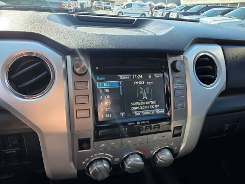 2017 Toyota Tundra SR5