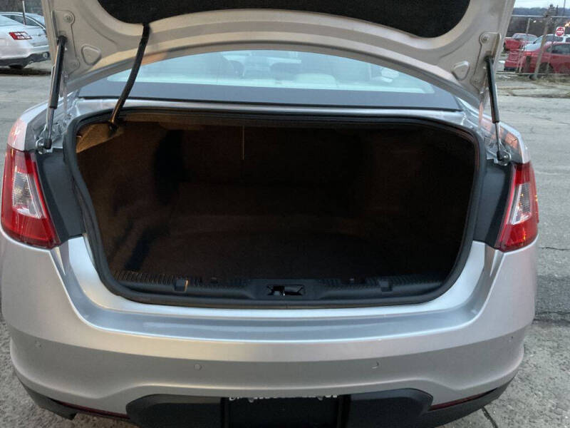 2012 Ford Taurus SEL