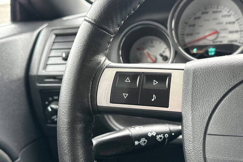 2009 Dodge Challenger SRT8