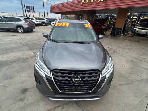 2022 Nissan Kicks SV