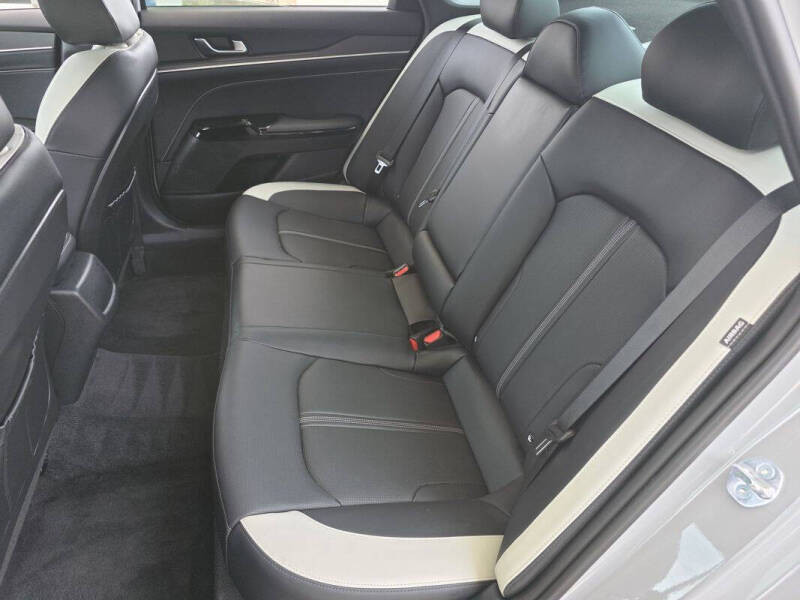 2025 Kia K5