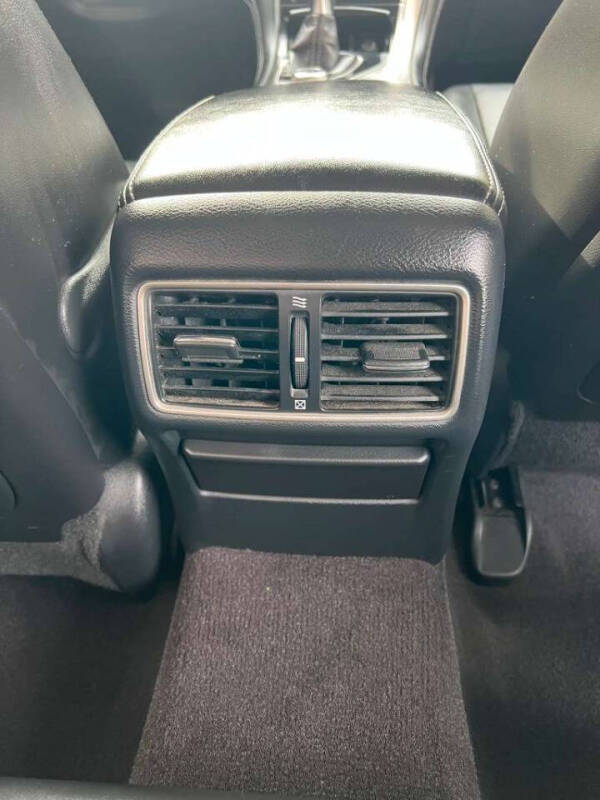 2017 Infiniti Q50 2.0T