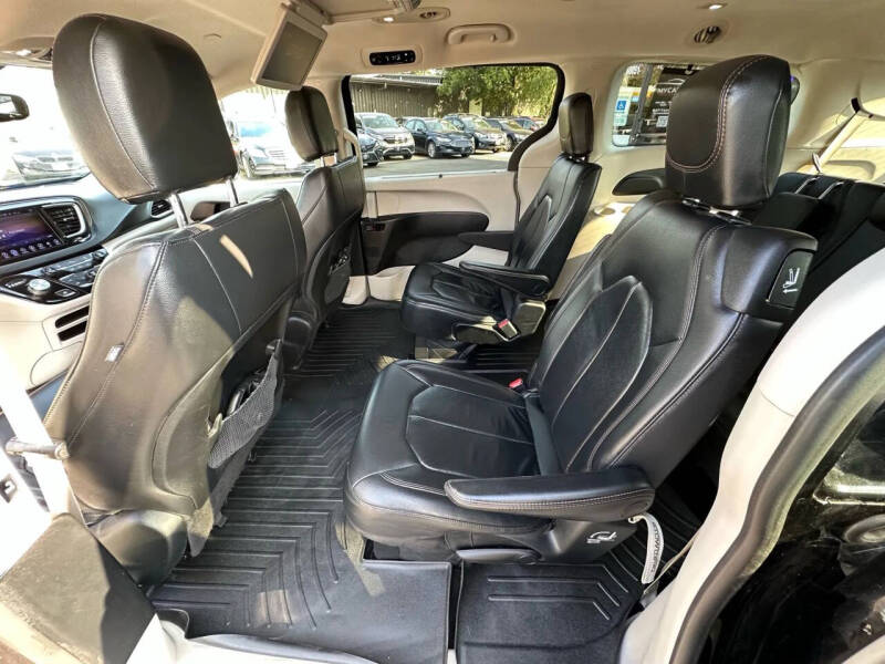 2017 Chrysler Pacifica