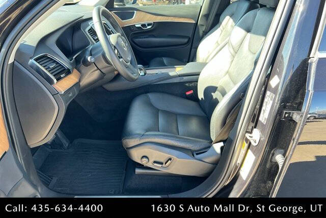 2023 Volvo XC90 B5 Plus Bright Theme