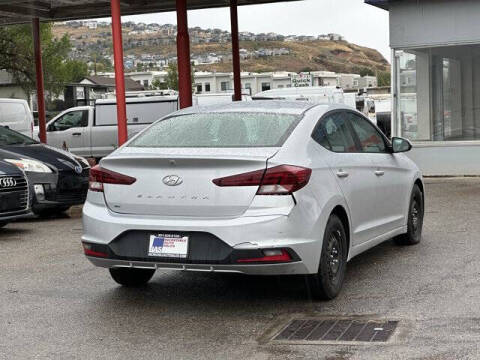 2019 Hyundai Elantra SE