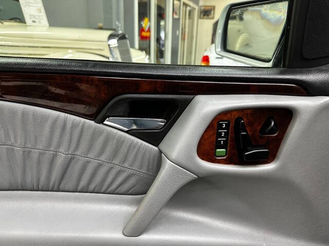 1999 Mercedes-Benz E-Class E 320