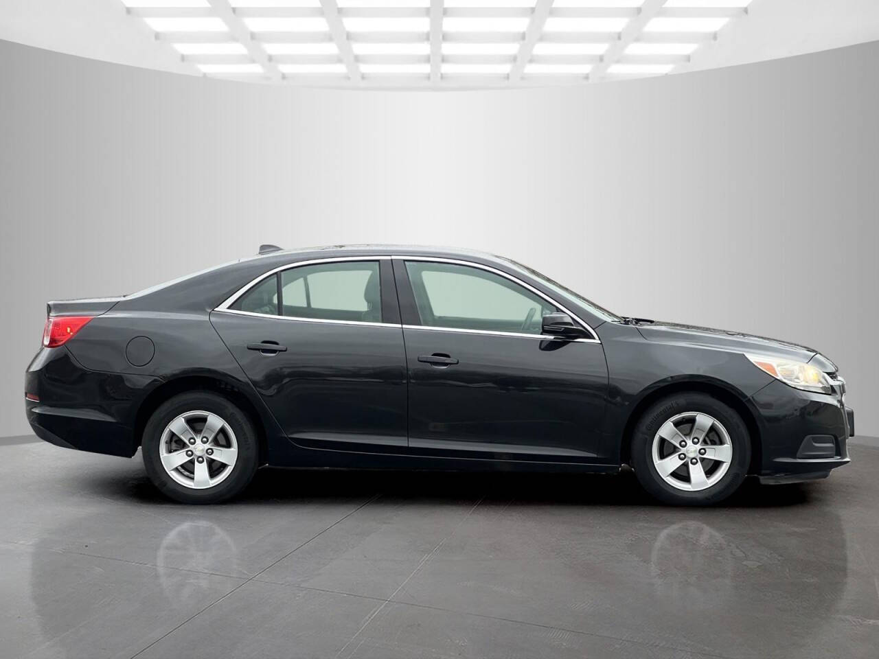 2014 Chevrolet Malibu for sale at Used Cars Toledo in Oregon, OH