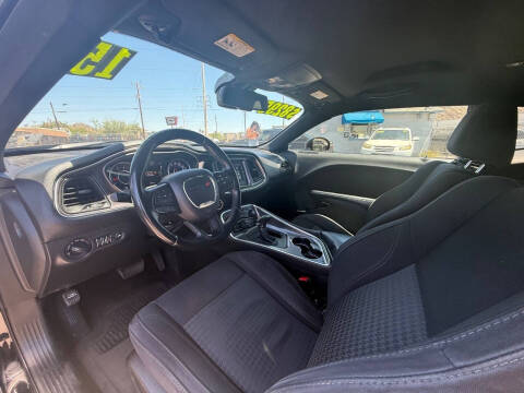 2015 Dodge Challenger SXT