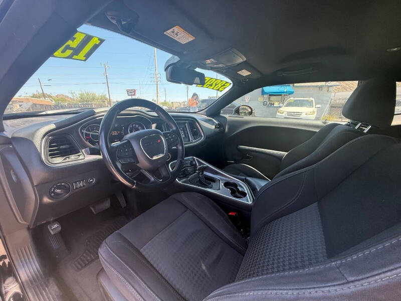 2015 Dodge Challenger SXT
