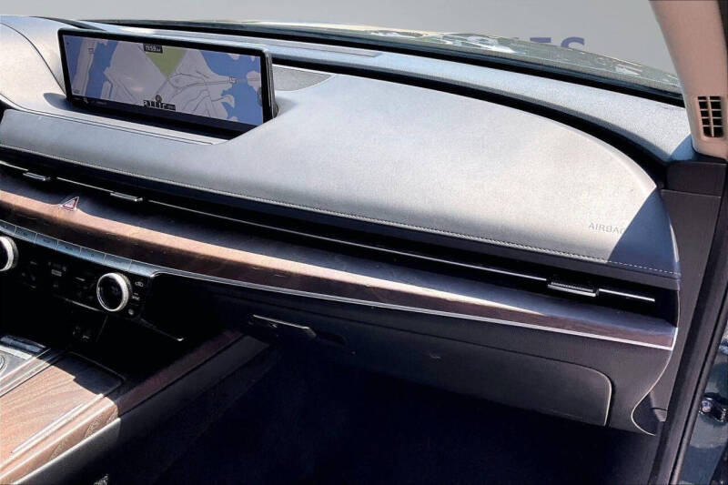 2022 Genesis G80