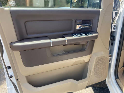 2012 RAM 1500 SLT