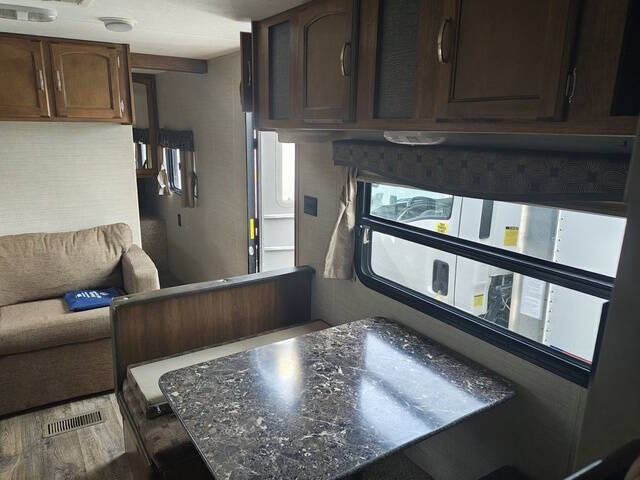 2016 Keystone RV Springdale