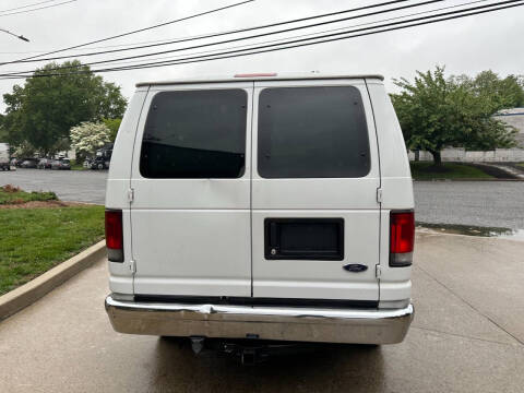 2001 Ford E-Series E-350 SD XLT