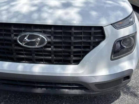 2021 Hyundai Venue SE
