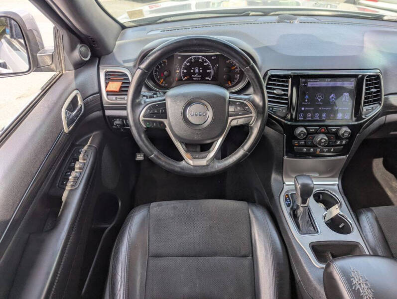 2019 Jeep Grand Cherokee Laredo E