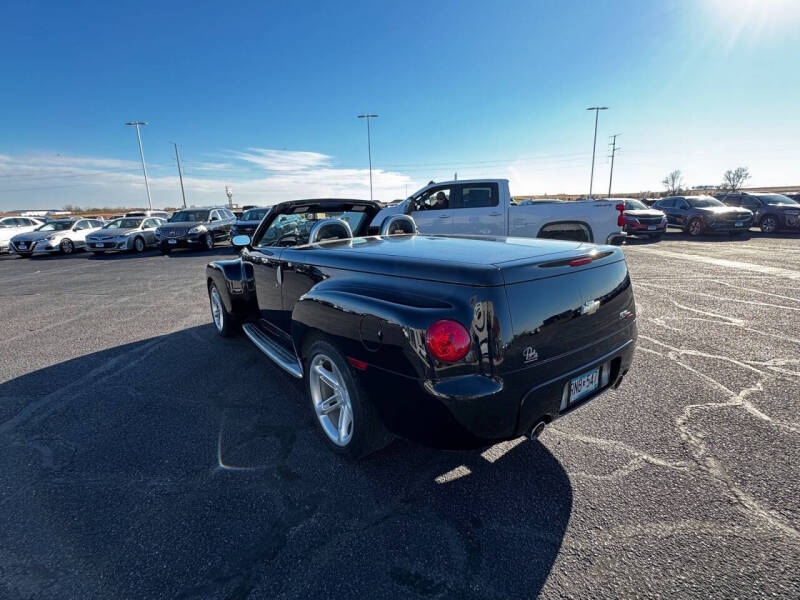 2004 Chevrolet SSR LS