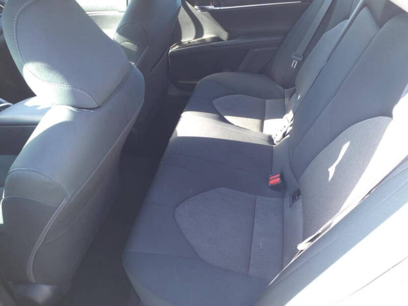 2022 Toyota Camry LE