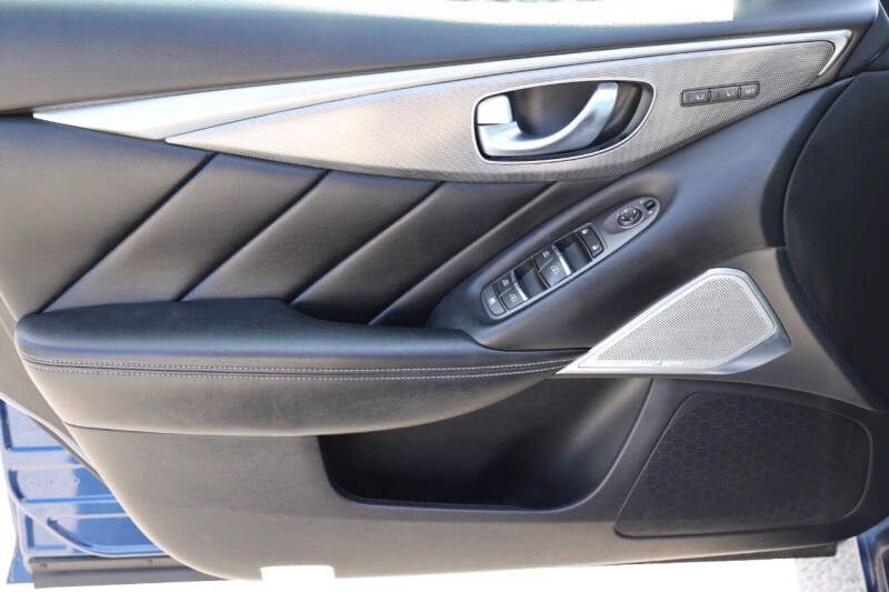 2017 Infiniti Q50 Red Sport 400