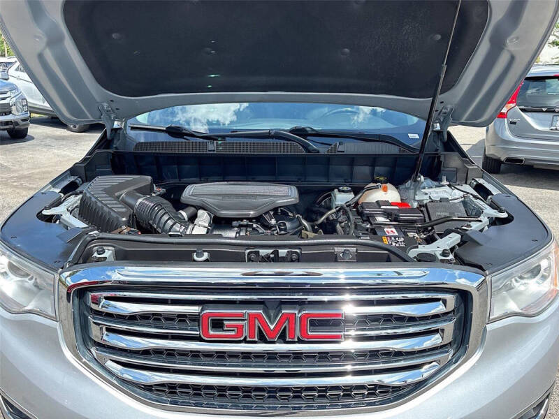 2019 GMC Acadia SLT-1