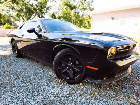 2017 Dodge Challenger SXT