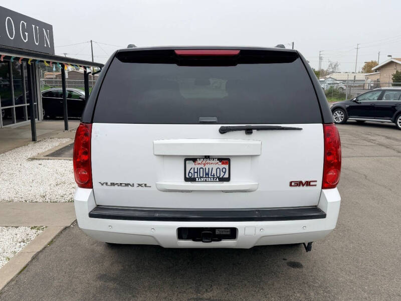 2009 GMC Yukon XL SLE