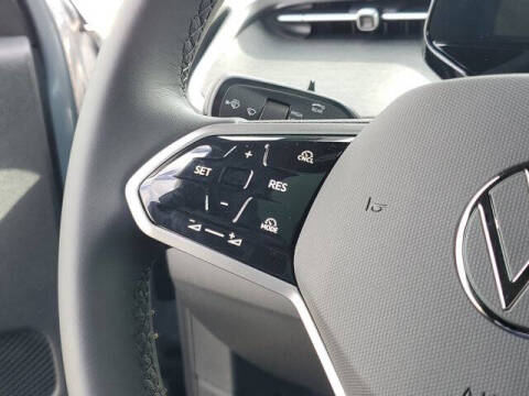 2025 Volkswagen ID. Buzz Pro S Plus 4Motion