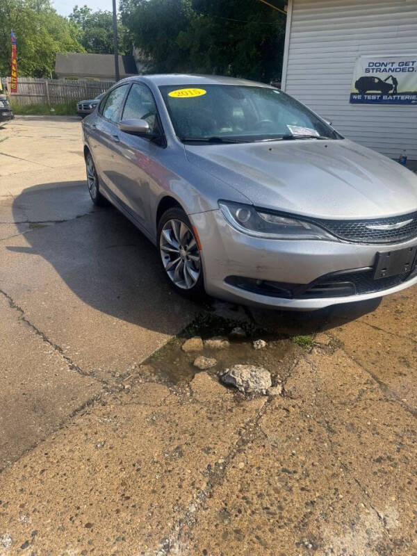2015 Chrysler 200 S