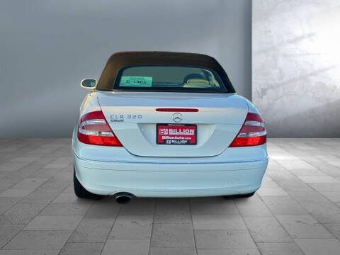2005 Mercedes-Benz CLK CLK 320
