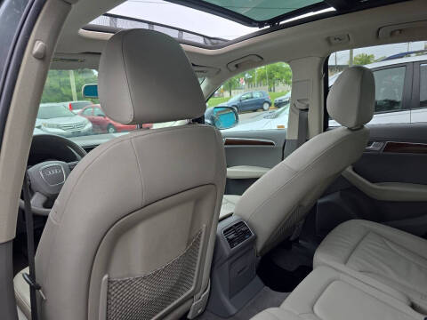 2012 Audi Q5 3.2 quattro Premium Plus