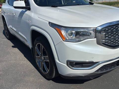 2017 GMC Acadia Denali