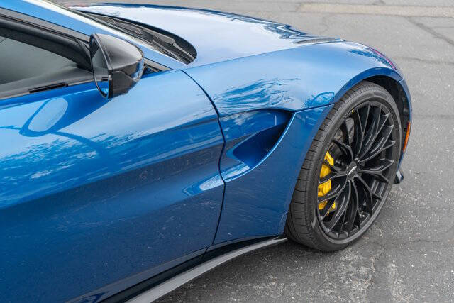 2022 Aston Martin Vantage 15