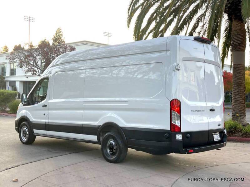 2022 Ford Transit 250