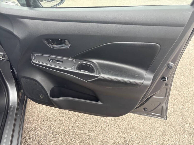 2023 Nissan Versa SV