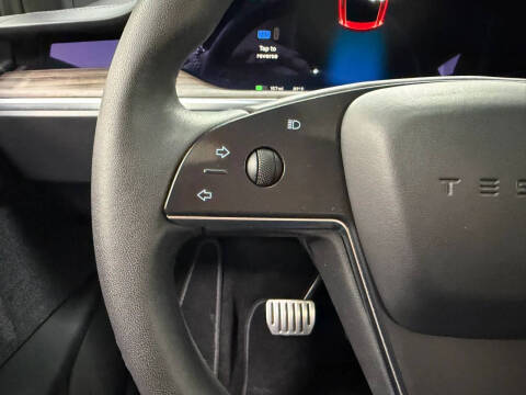 2023 Tesla Model X Standard Range