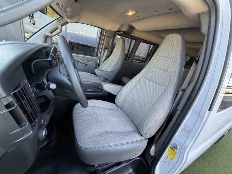 2023 Chevrolet Express LS 3500