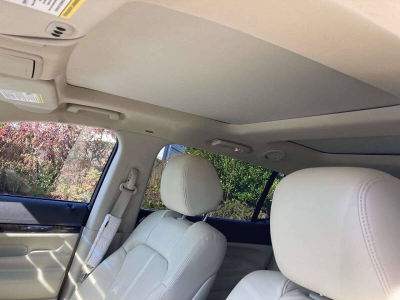 2016 Lincoln MKT EcoBoost