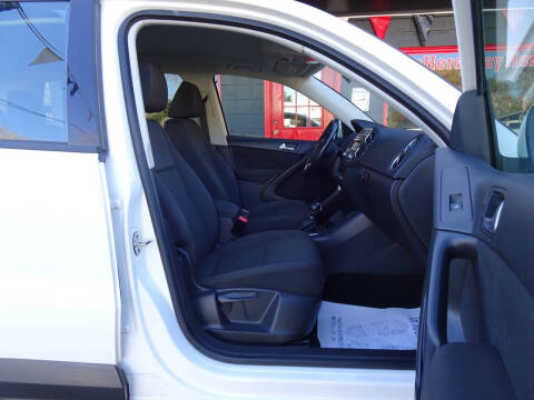 2013 Volkswagen Tiguan S 4Motion