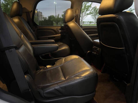 2014 Cadillac Escalade Luxury
