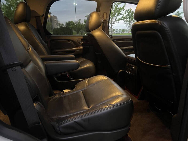 2014 Cadillac Escalade Luxury