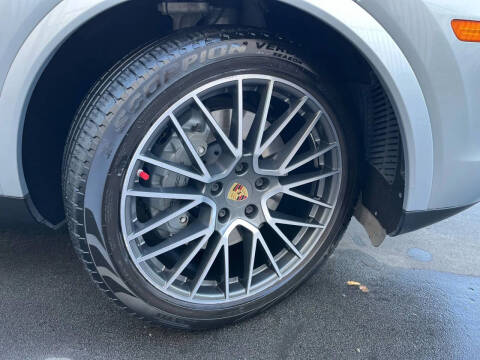2019 Porsche Cayenne S