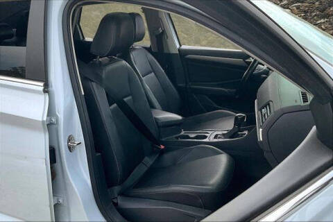 2019 Volkswagen Jetta R-Line