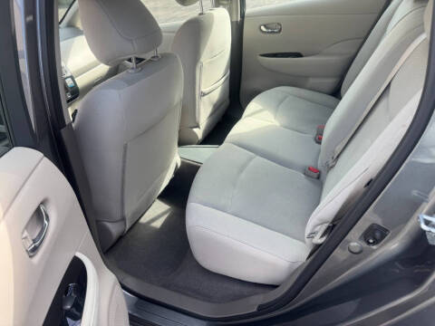 2017 Nissan LEAF SV