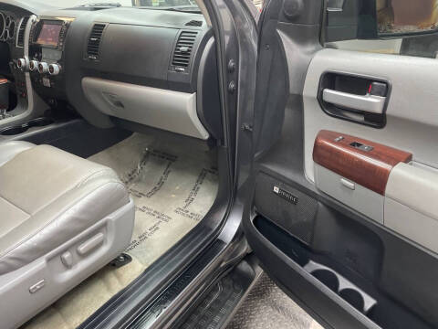 2011 Toyota Sequoia Platinum