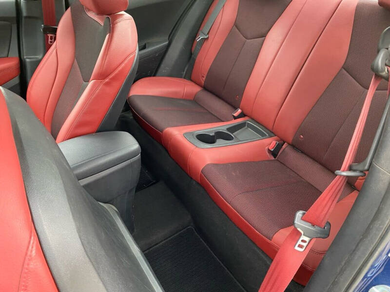 2016 Hyundai Veloster