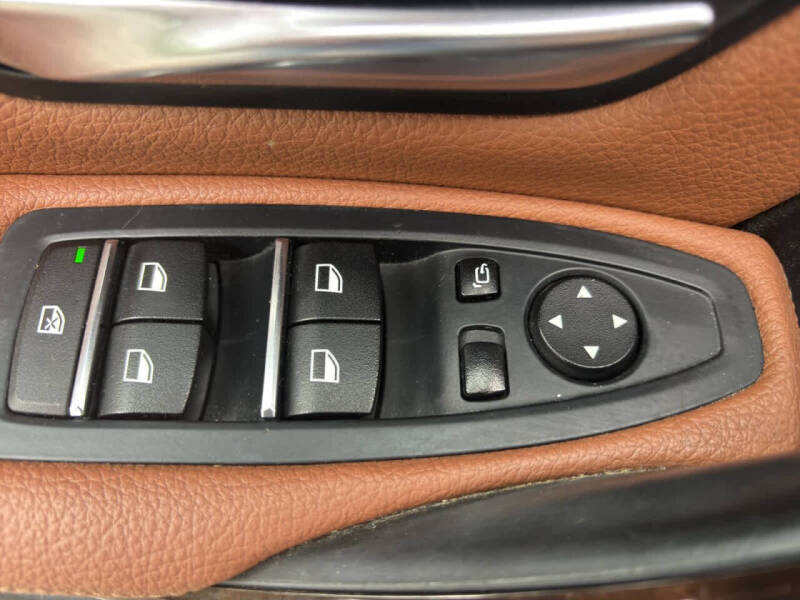 2017 BMW 3 Series 330i xDrive