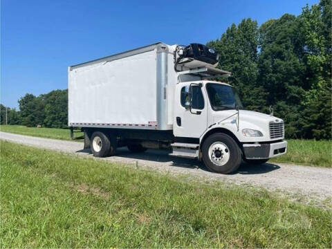 2017 Freightliner Business class M2